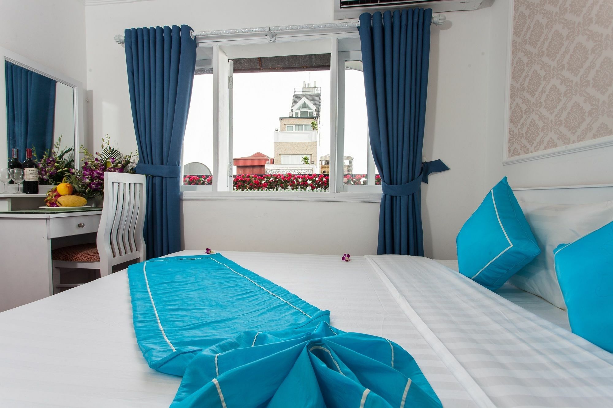 Hanoi Buddy Inn & Travel Exterior photo