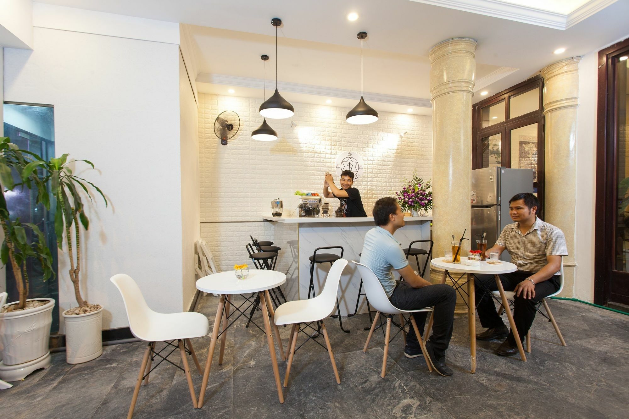 Hanoi Buddy Inn & Travel Exterior photo